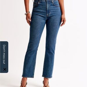 Abercrombie & Fitch Curve Love High Rise Straight Jeans
